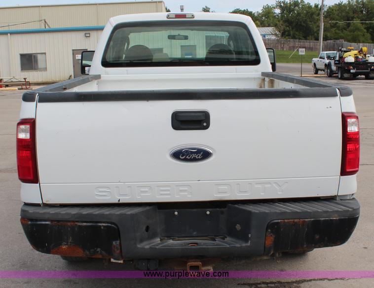 image for item I5783 2008 Ford F250 Super Duty XL SuperCab pickup truck