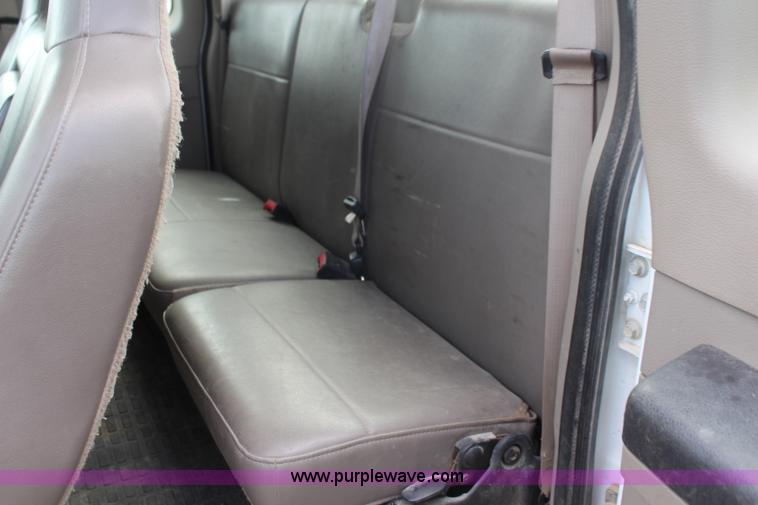image for item I5783 2008 Ford F250 Super Duty XL SuperCab pickup truck