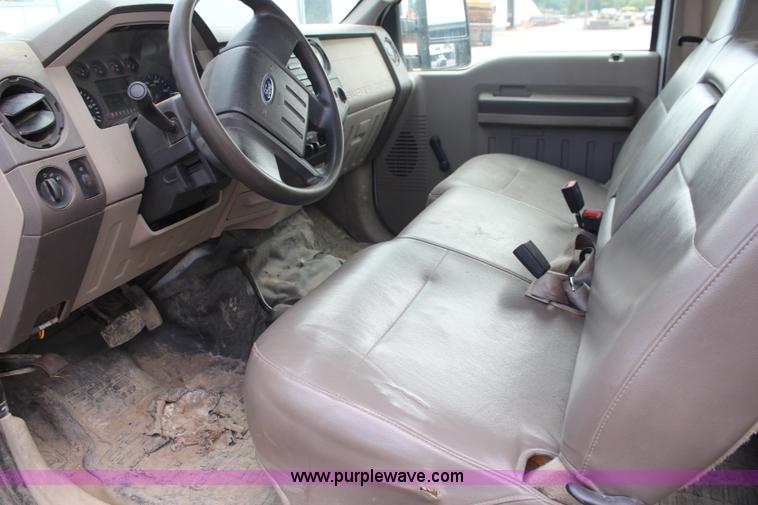 image for item I5783 2008 Ford F250 Super Duty XL SuperCab pickup truck