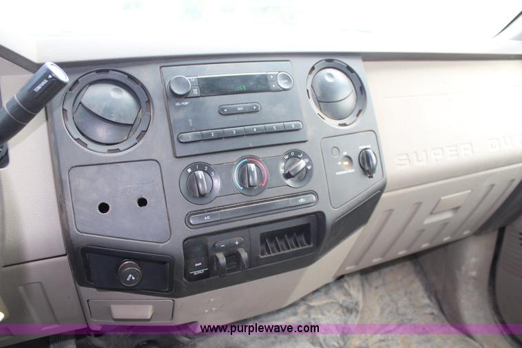 image for item I5783 2008 Ford F250 Super Duty XL SuperCab pickup truck