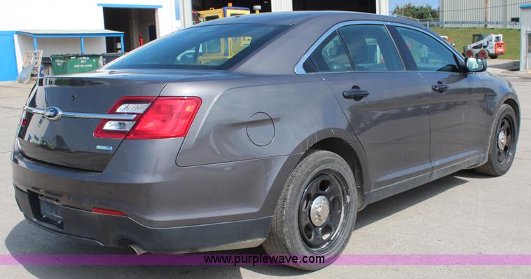 image for item I5862 2013 Ford Taurus Police