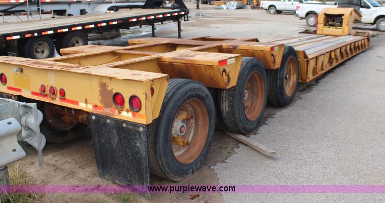 image for item I5864 1986 Trail King 50 ton detachable lowboy trailer