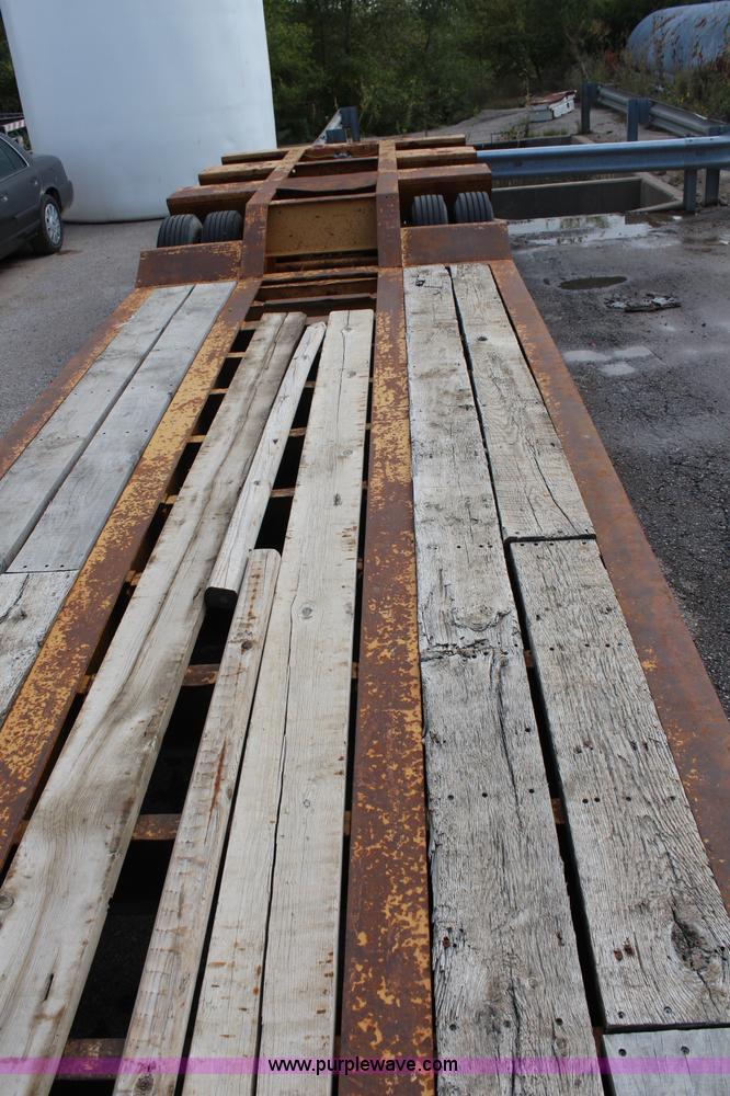 image for item I5864 1986 Trail King 50 ton detachable lowboy trailer