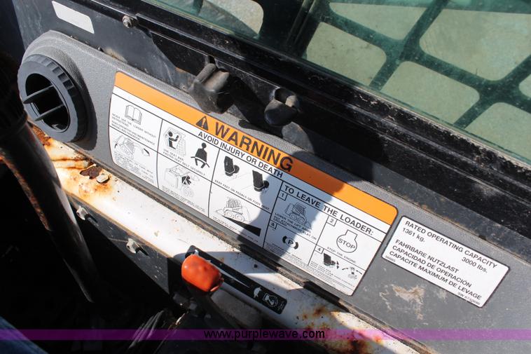 image for item I5866 2007 Bobcat S300 skid steer