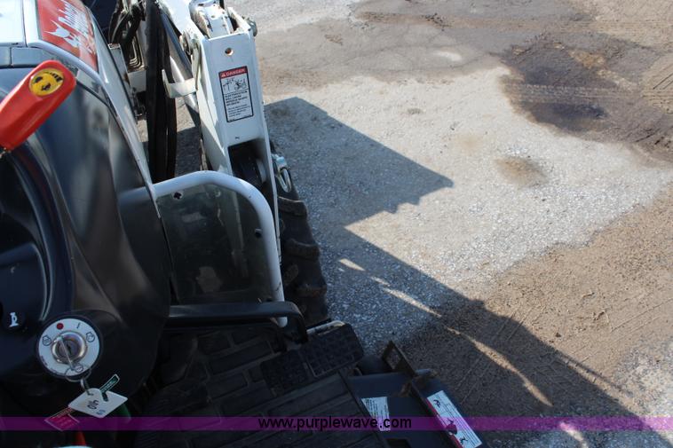 image for item I5867 2009 Bobcat CT235 MFWD tractor