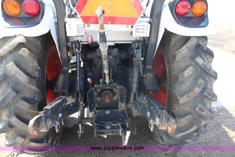 image for item I5867 2009 Bobcat CT235 MFWD tractor