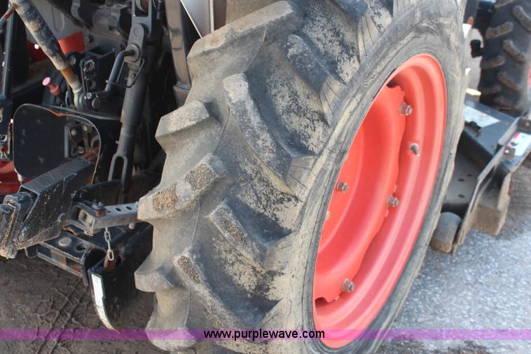 image for item I5867 2009 Bobcat CT235 MFWD tractor