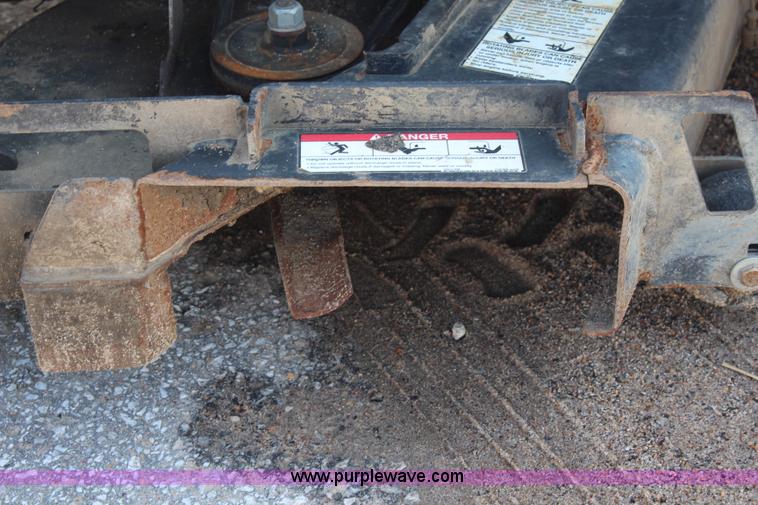 image for item I5867 2009 Bobcat CT235 MFWD tractor