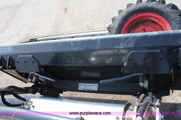 image for item I5867 2009 Bobcat CT235 MFWD tractor