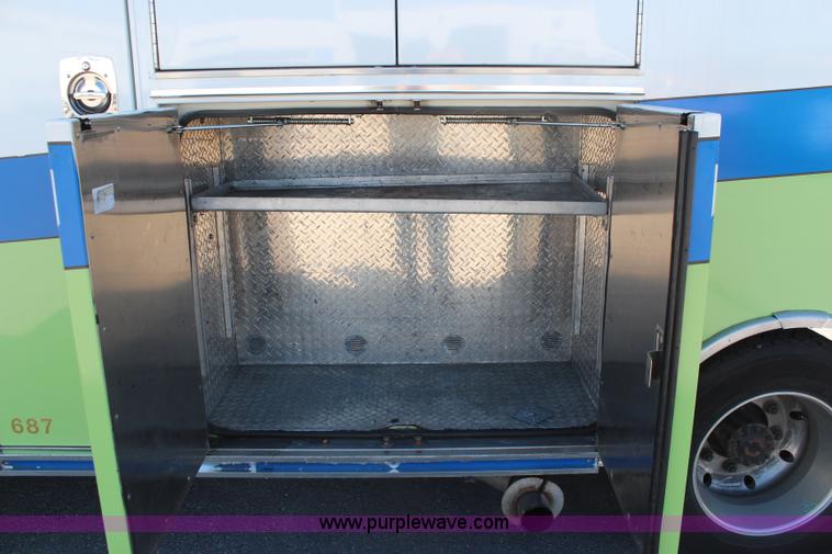 image for item I5883 1998 Freightliner FL60 ambulance