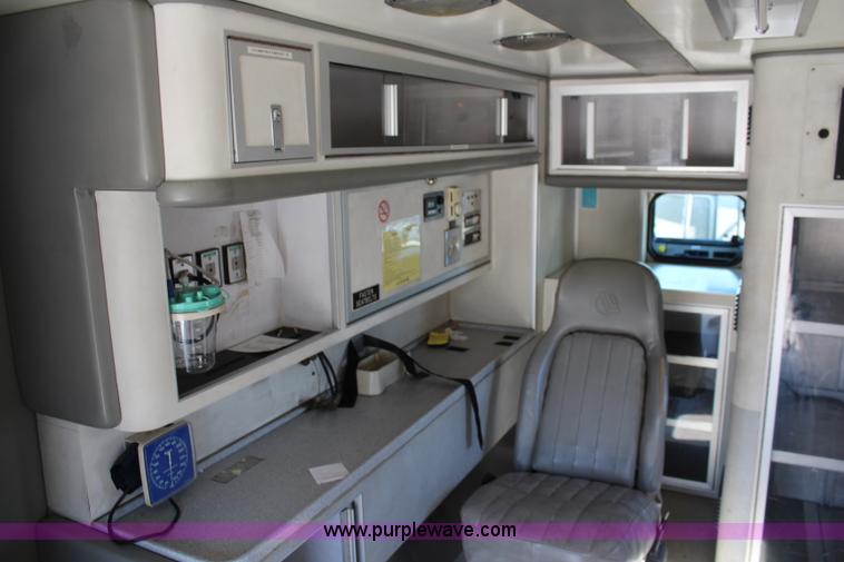 image for item I5884 2000 Freightliner FL60 ambulance