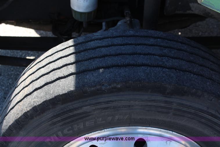 image for item I5884 2000 Freightliner FL60 ambulance