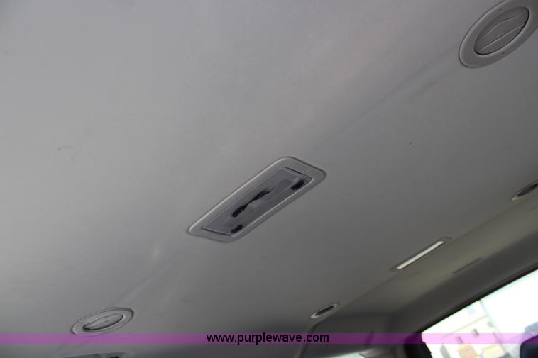 image for item I5885 2009 Chevrolet Suburban 2500 LT SUV