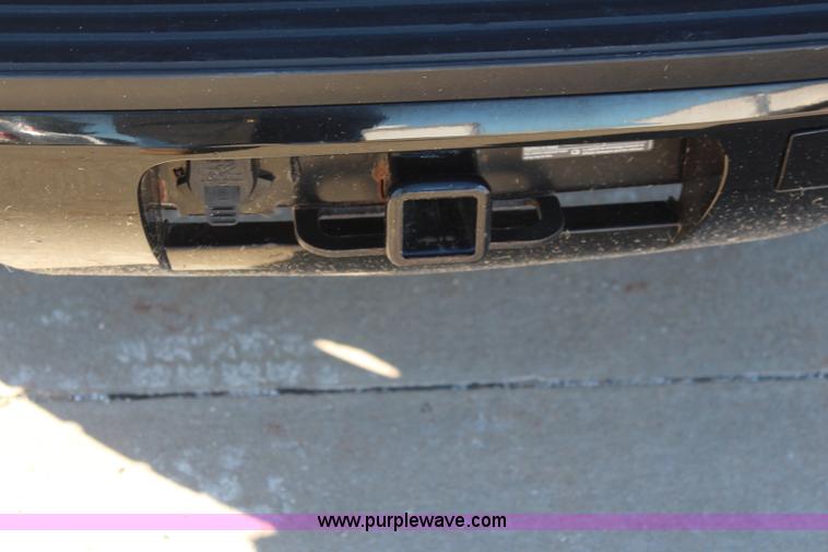 image for item I5885 2009 Chevrolet Suburban 2500 LT SUV