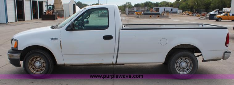 image for item I5952 2000 Ford F150 pickup truck