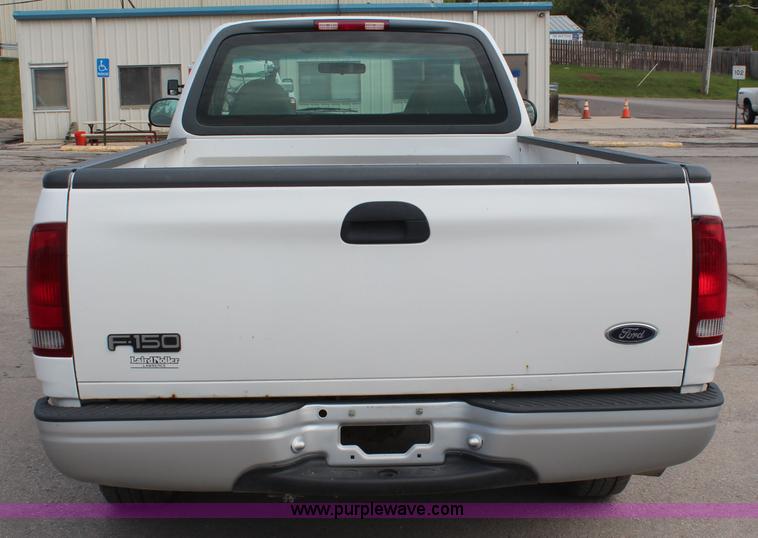 image for item I5952 2000 Ford F150 pickup truck