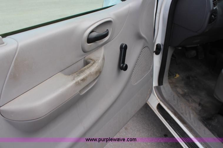 image for item I5952 2000 Ford F150 pickup truck