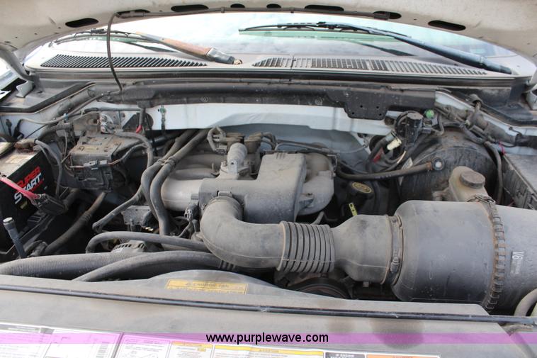 image for item I5952 2000 Ford F150 pickup truck