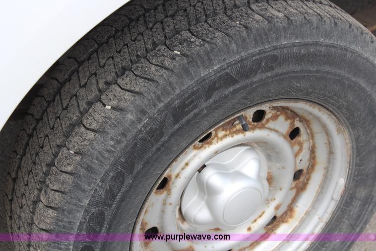 image for item I5952 2000 Ford F150 pickup truck