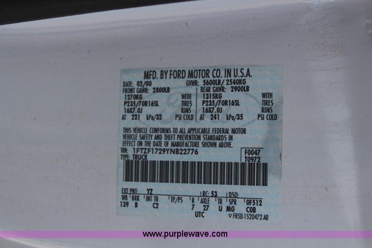 image for item I5952 2000 Ford F150 pickup truck