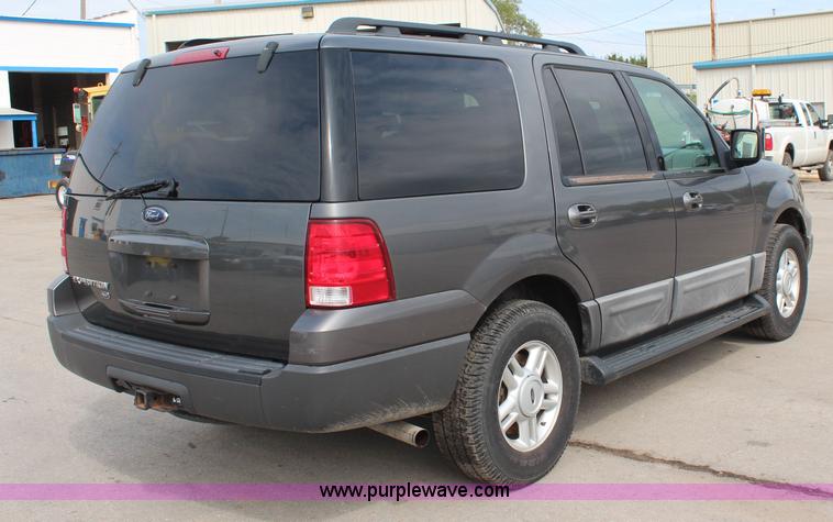 image for item I5954 2005 Ford Expedition XLT SUV