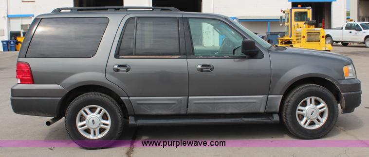 image for item I5954 2005 Ford Expedition XLT SUV
