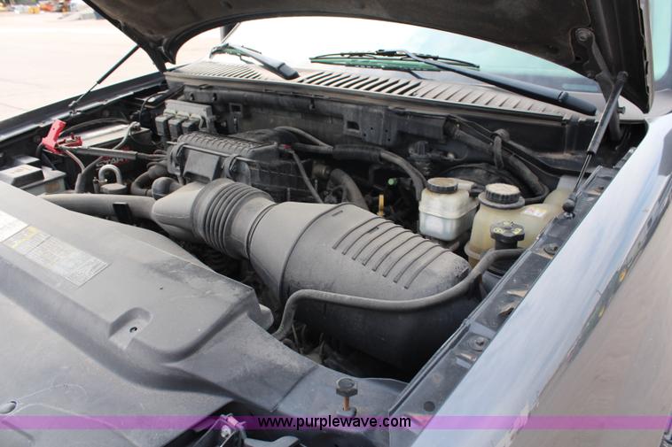 image for item I5954 2005 Ford Expedition XLT SUV