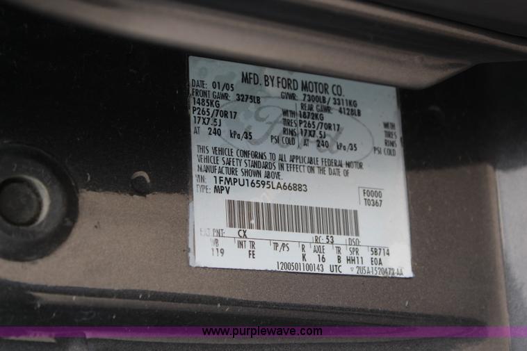 image for item I5954 2005 Ford Expedition XLT SUV