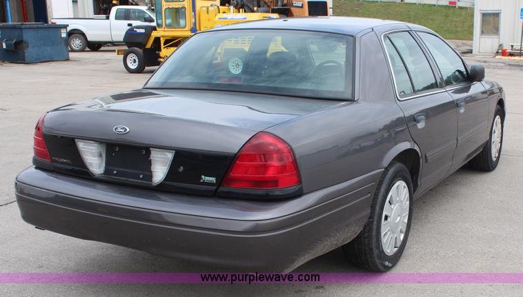 image for item I5955 2009 Ford Crown Victoria Police Interceptor