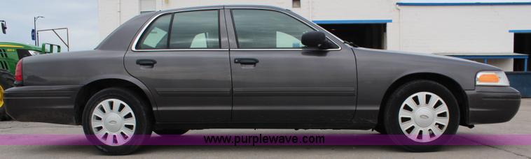 image for item I5955 2009 Ford Crown Victoria Police Interceptor