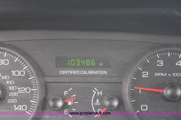 image for item I5955 2009 Ford Crown Victoria Police Interceptor