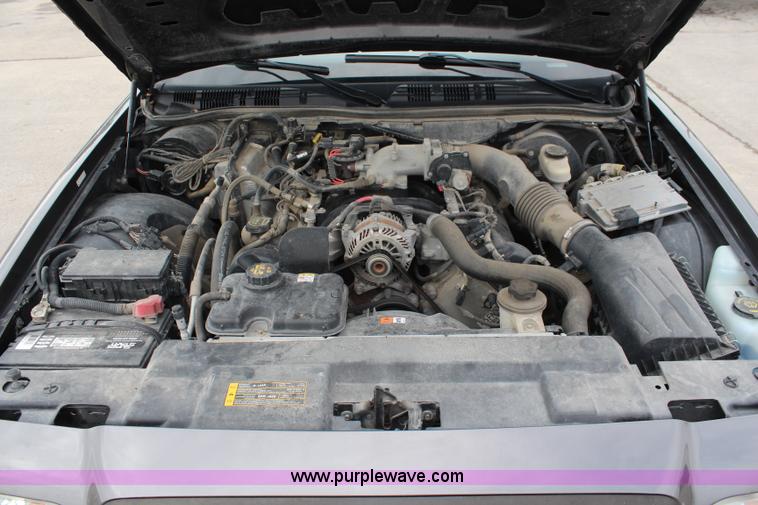 image for item I5955 2009 Ford Crown Victoria Police Interceptor