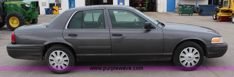 image for item I5956 2011 Ford Crown Victoria Police Interceptor