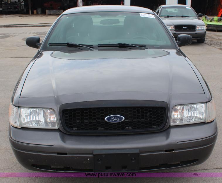 image for item I5956 2011 Ford Crown Victoria Police Interceptor