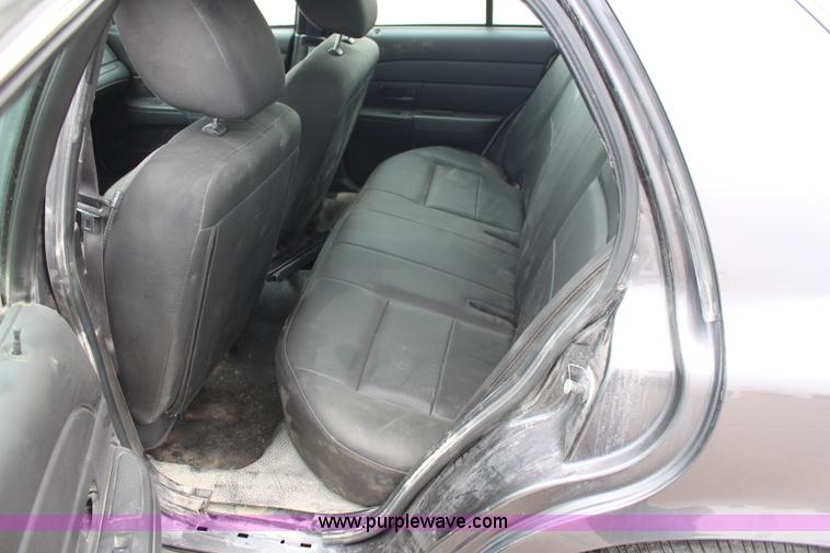 image for item I5956 2011 Ford Crown Victoria Police Interceptor