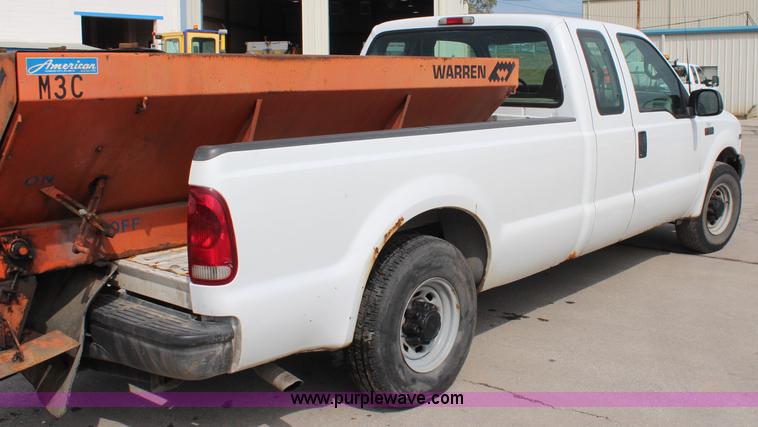 image for item I5958 2001 Ford F250 Super Duty XL SuperCab pickup truck