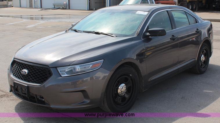 image for item I5975 2013 Ford Taurus Police