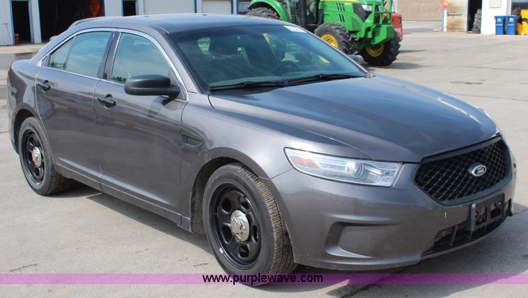 image for item I5975 2013 Ford Taurus Police
