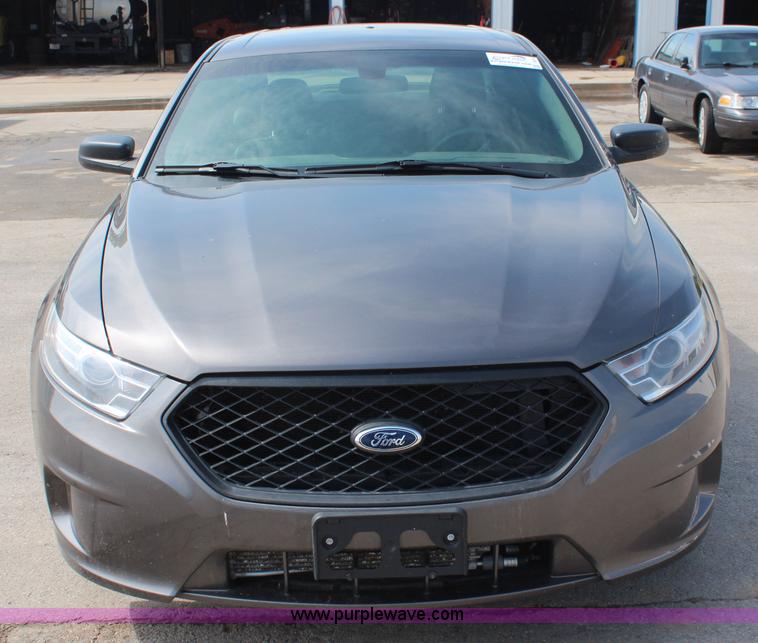 image for item I5975 2013 Ford Taurus Police
