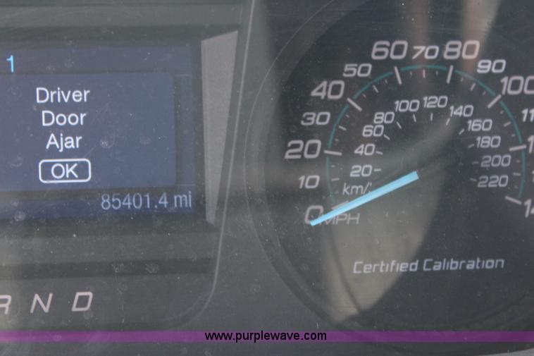 image for item I5975 2013 Ford Taurus Police