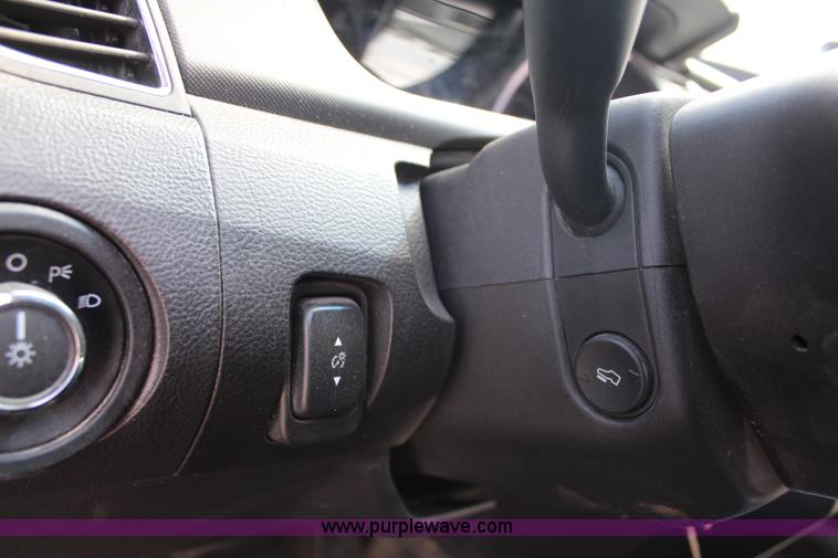 image for item I5975 2013 Ford Taurus Police