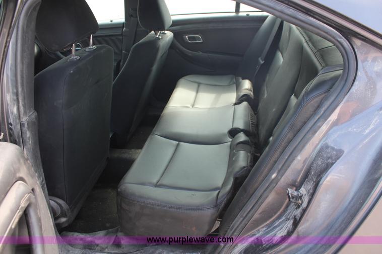 image for item I5975 2013 Ford Taurus Police