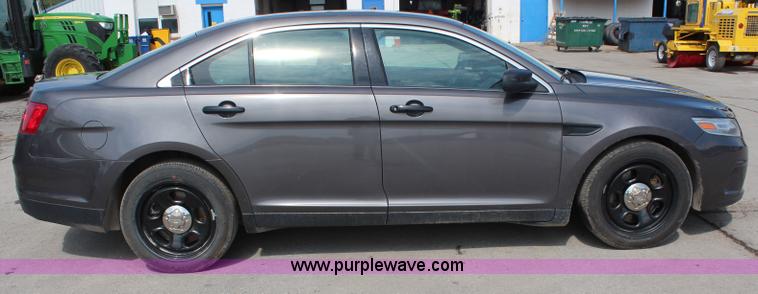 image for item I5976 2013 Ford Taurus Police