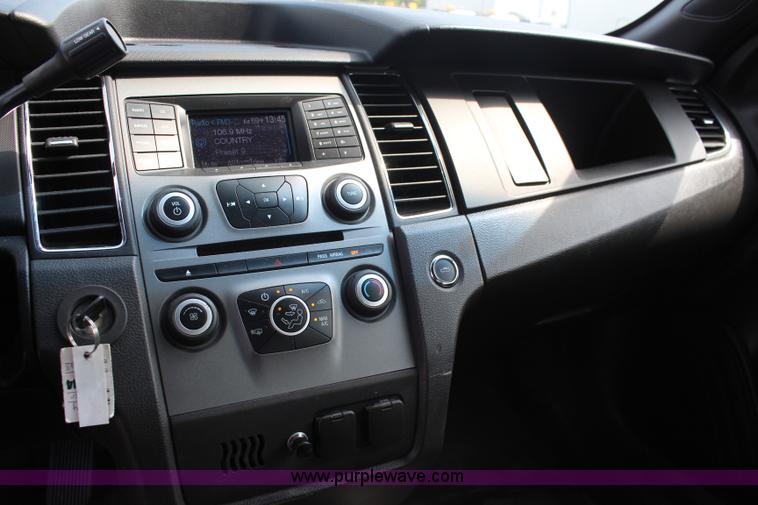 image for item I5976 2013 Ford Taurus Police