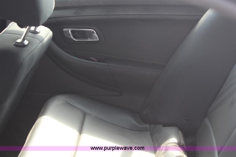 image for item I5976 2013 Ford Taurus Police