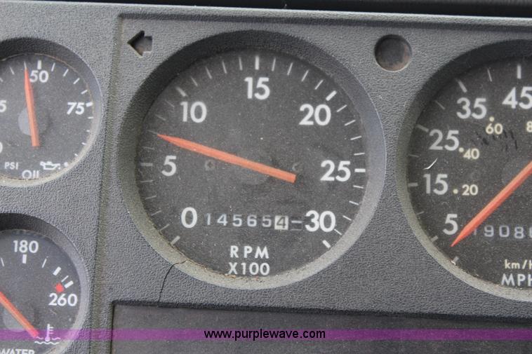 image for item I5986 1998 Freightliner FL60 ambulance