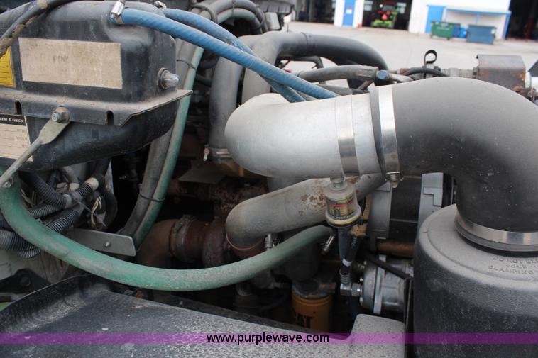 image for item I5986 1998 Freightliner FL60 ambulance