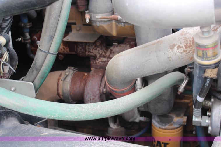 image for item I5986 1998 Freightliner FL60 ambulance