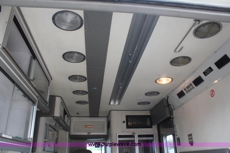 image for item I5986 1998 Freightliner FL60 ambulance