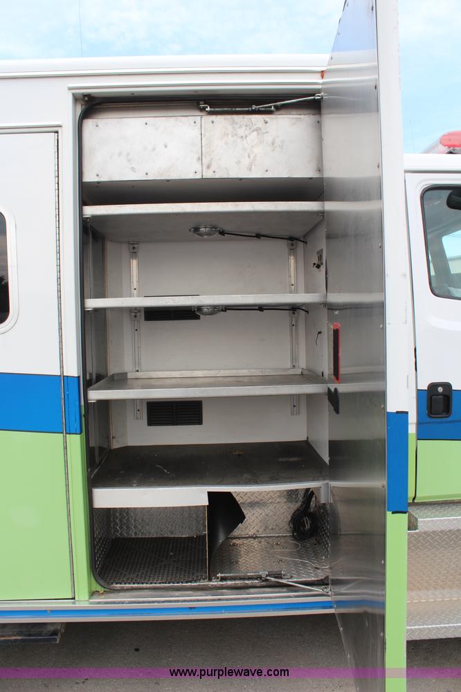 image for item I5986 1998 Freightliner FL60 ambulance
